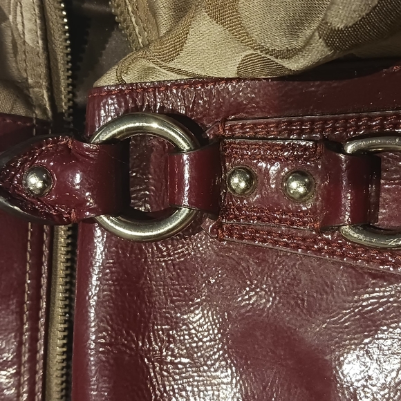 Authentic Coach Sabrina satchel in patent leather and satin canvas - Picture 8 of 14